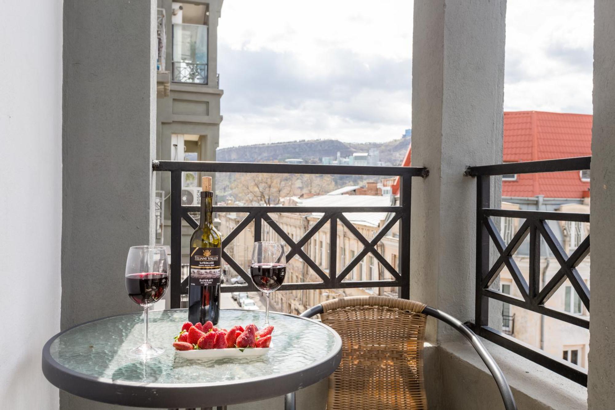 Apartment In The City Of Tbilisi Ngoại thất bức ảnh