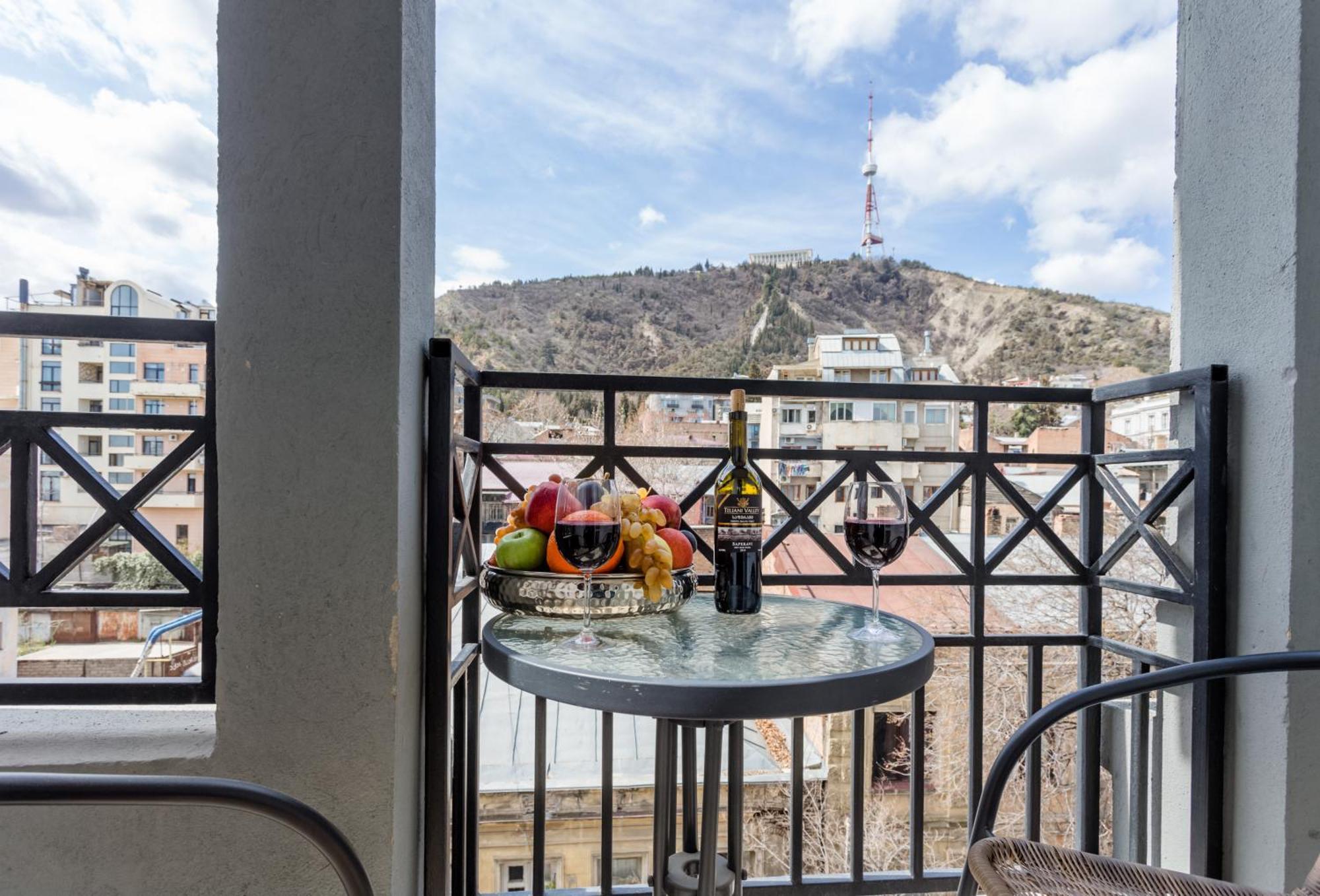 Apartment In The City Of Tbilisi Ngoại thất bức ảnh